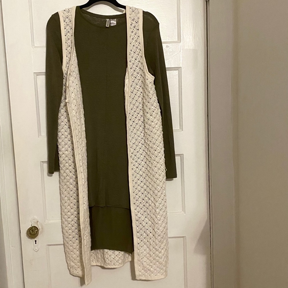 Long, Open Sleeveless Sweater Coat Vest MEDIUM